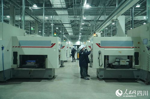 萬千氣象看四川 百億級新材料項目填補德陽太陽能發電設備制造空白
