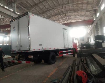 新款國(guó)六長(zhǎng)安冷藏車圖片參數(shù)