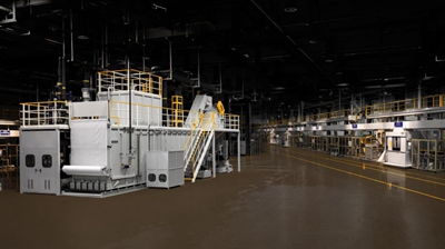 機(jī)器人代替人工危險(xiǎn)作業(yè) 黑燈工廠 亮相智博會(huì)